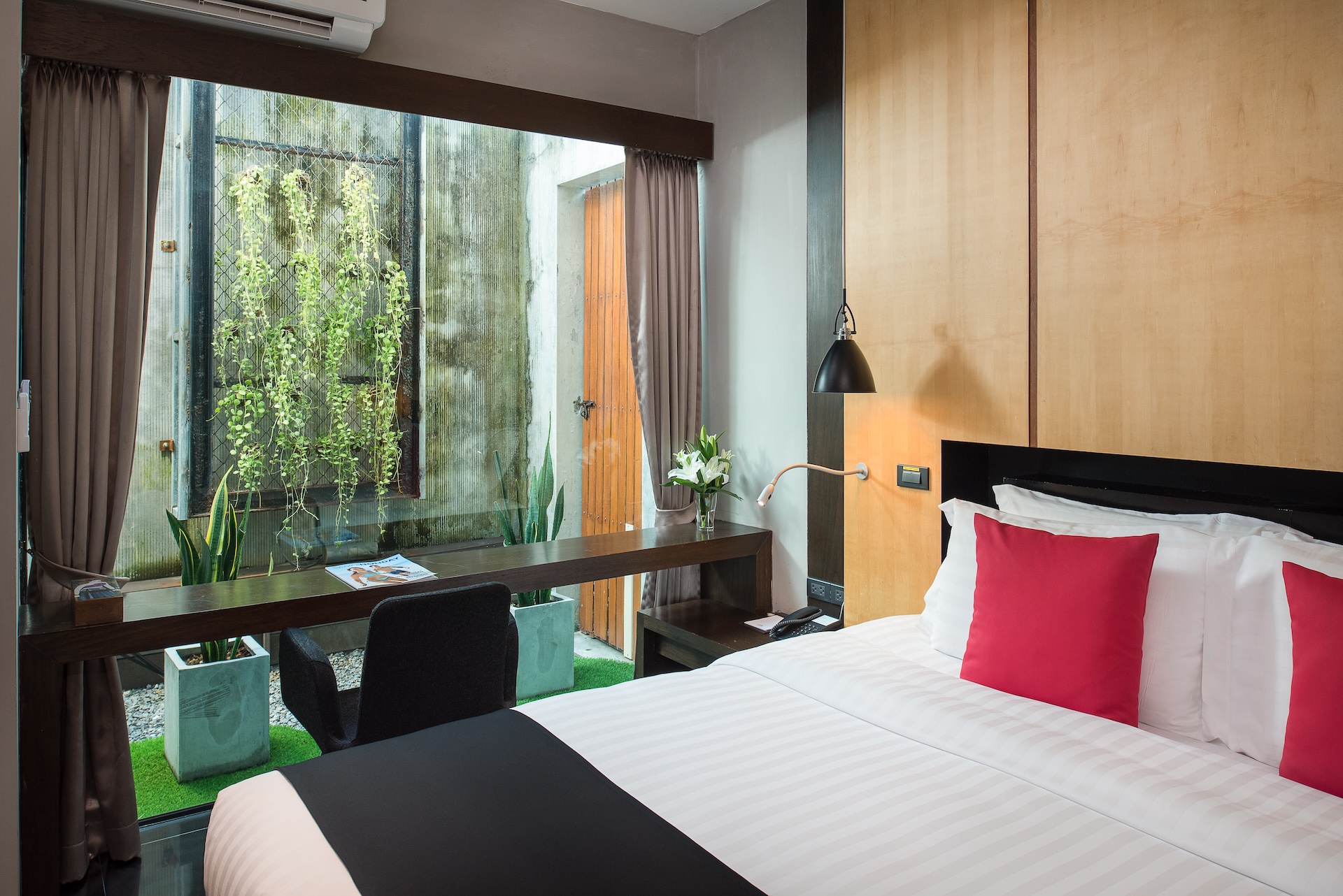 Two Bedroom Pool Residence 10