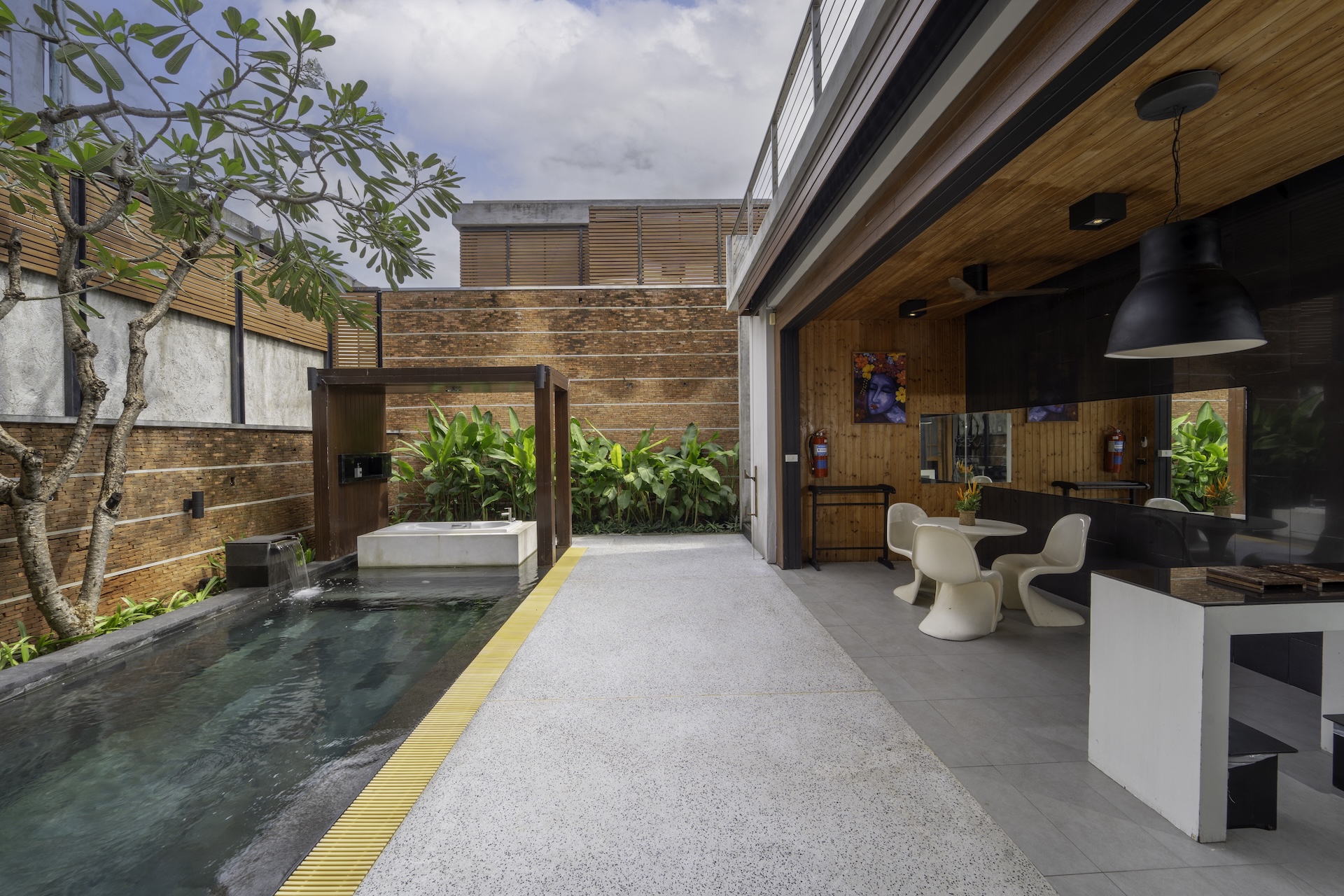 Two Bedroom Pool Residence 14