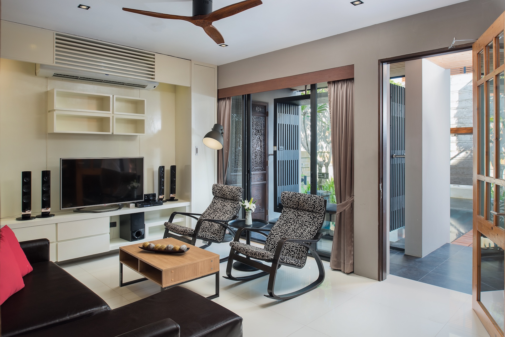 Two Bedroom Pool Residence 9