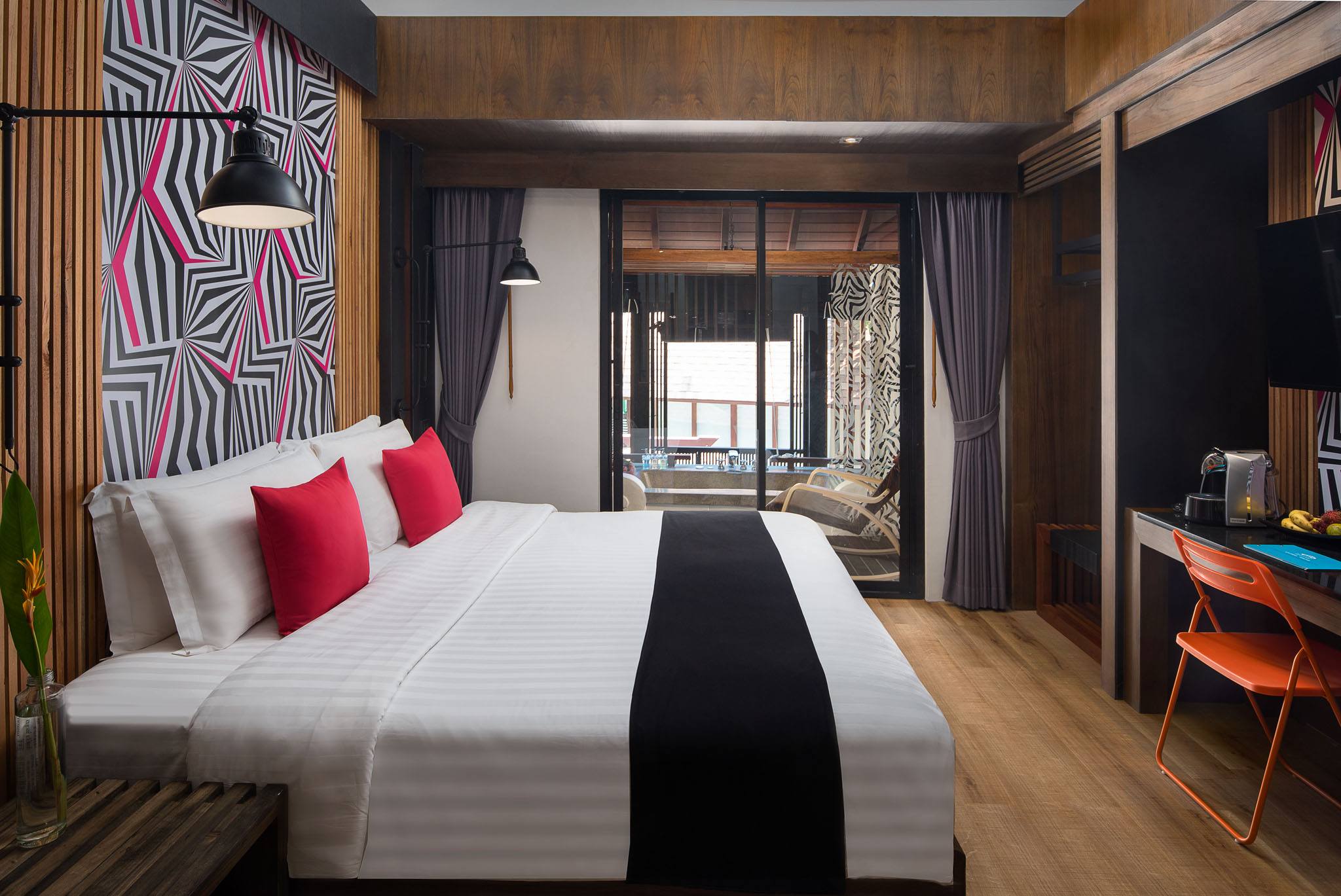 Deluxe Balcony Suite 3